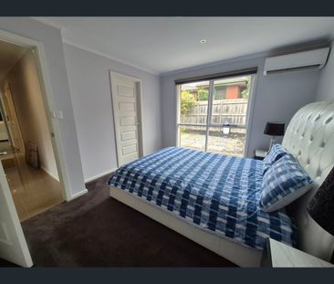 2/107 Surrey Road, Blackburn North, Vic 3130 - Photo 6