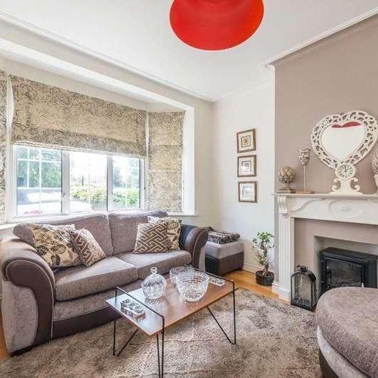 Hall Road, Isleworth, TW7 - Photo 1