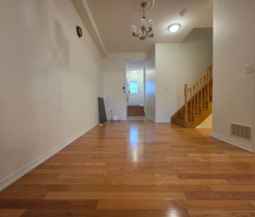 For Lease - 18 Palk Lane, Toronto, Ontario - Photo 1