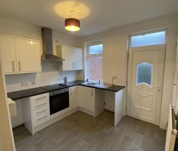 2 bedroom house to rent - Photo 1