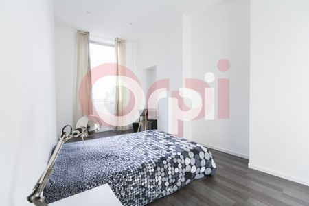 Appartement 4 pièces 83m2 MARSEILLE 1ER 1 282 euros - Photo 3