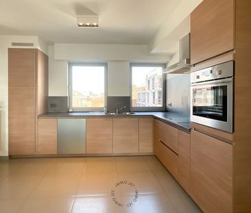 Modern triplex appartement min centrum van Beveren - Photo 3