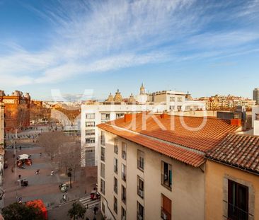 2 room luxury Apartment for rent in Barcelona, Spain - Photo 2