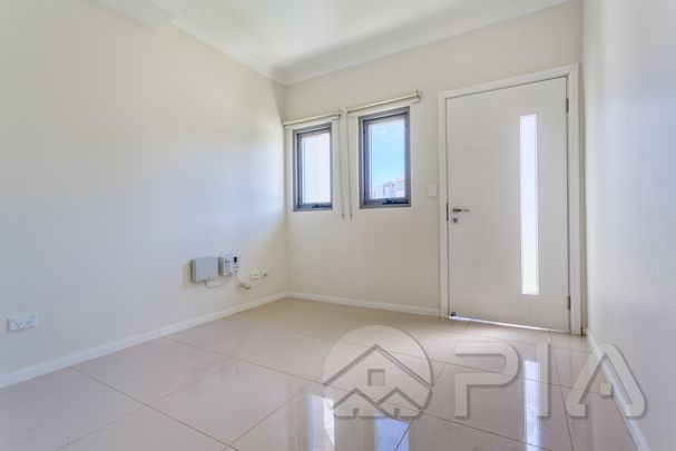 52 Culgoa Bend Villawood - Photo 1