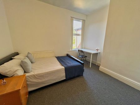 5 bedroom house share to rent - Photo 3