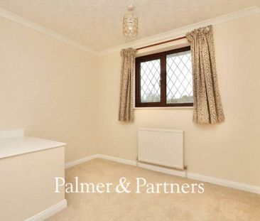 3 bedroom detached house to rent - Photo 3