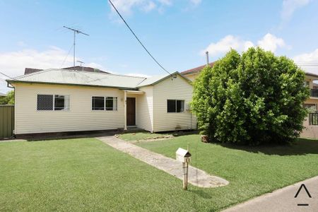 31 Junction Rd, Moorebank NSW 2170 - House For Rent | Domain - Photo 3