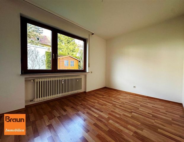 VERMIETUNG! Großzügige 3,5-Zimmer-Mietwohnung samt Einbauküche, in ruhiger Wohnlage von VS-Schwenningen, Wohngebiet Sauerwasen - Photo 1