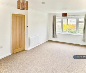 2 bedroom maisonette to rent - Photo 2