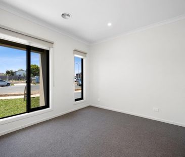 Court Location & Ready For You To Move in Now! - Photo 6