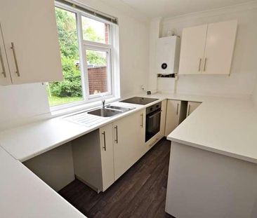 Parkstone, BH12 - Photo 6