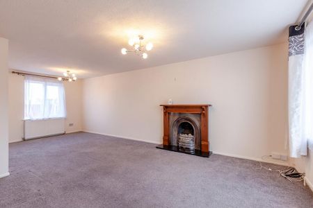 5 bedroom detached house to rent - Photo 2