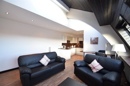 Westgate Road, Newcastle upon Tyne - Photo 2