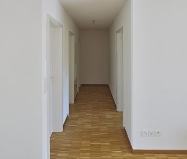 4.5 Zimmer Wohnung mit Sicht ins Grüne - Photo 2