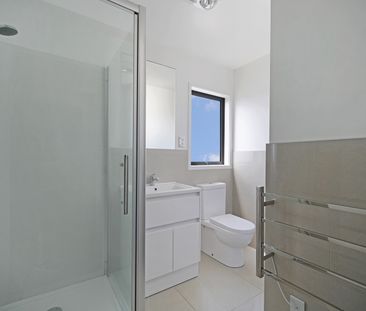 Prime Location! - Photo 6