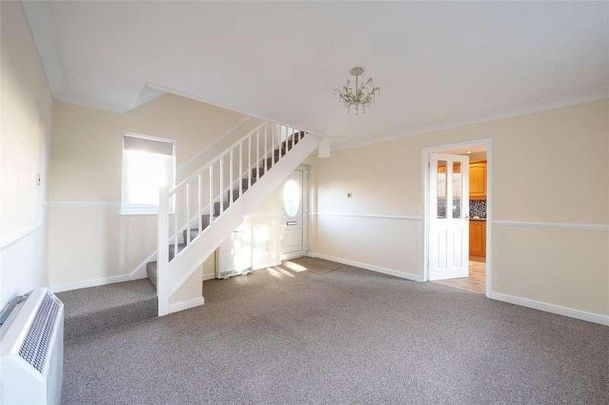 Falcon Way, Beck Row, Bury St Edmunds, Suffolk, IP28 - Photo 1