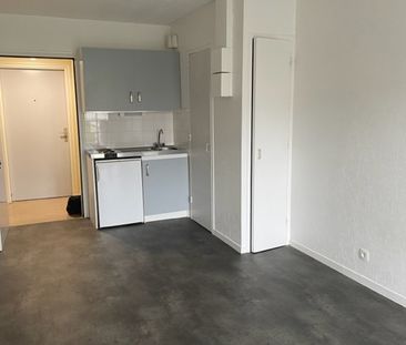 A LOUER STUDIO 20M2 très bon état - PROCHE ISEN ET FACS - Photo 1