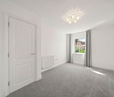 2 bedroom apartment to rent - Photo 3