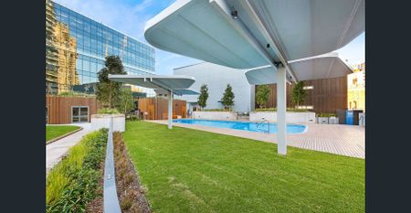 Two-Bedroom Apartment In "St Leon" Building - Photo 4