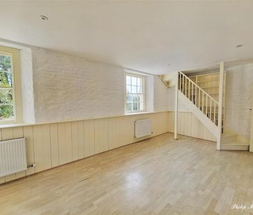 5 bedroom detached house to rent - Photo 2