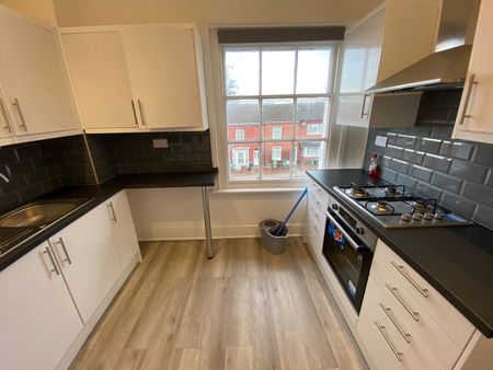 2 Bed Flat, Bevois Mansions, SO14 - Photo 5