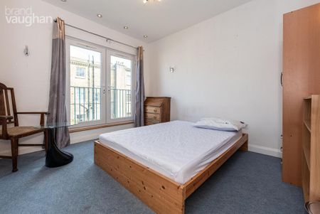 6 bedroom semi-detached house to rent - Photo 2