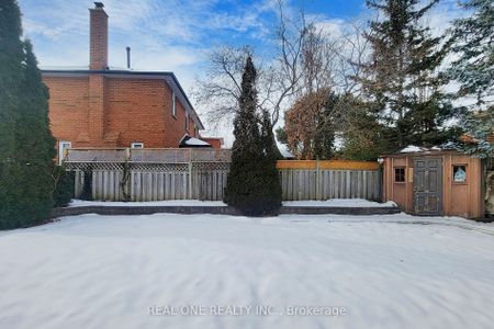 Detached Home For Lease | E8013902 - Photo 3