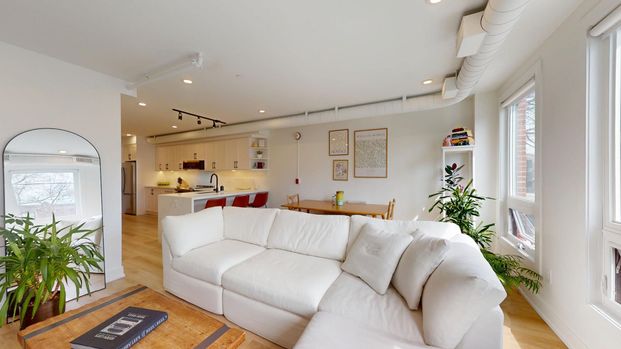 For Lease - 656 Annette Street Unit# 201, Toronto, Ontario - Photo 1