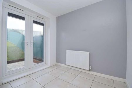 Rhubarb Hill, Wakefield, WF2 - Photo 4