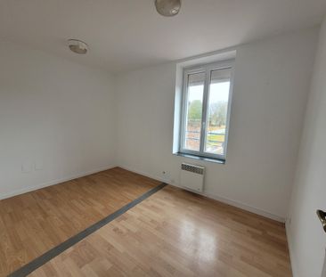 Location Maison 5 pièces 95m² CARVIN 62220 - Photo 1