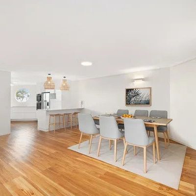 Scarborough - Photo 1