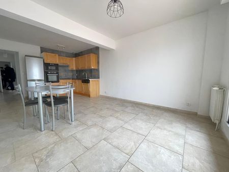 Location Appartement 2 pièces Meublé 43m² MAUGUIO 34130 - Photo 2