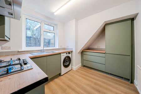 Oaklands Grove, London, W12 - Photo 3