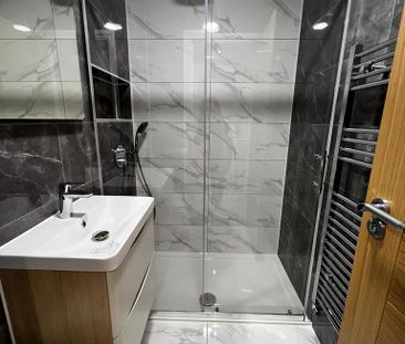 4 bedroom semi-detached house to rent - Photo 6