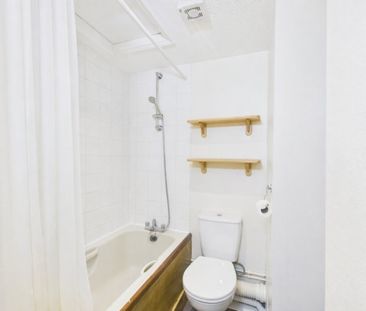 Leacey Court, Churchdown, Gloucester, GL3 - Photo 4