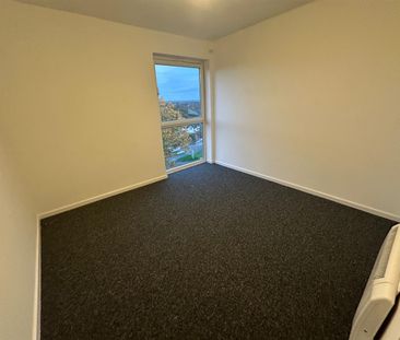 Cropthorne Avenue - Photo 4