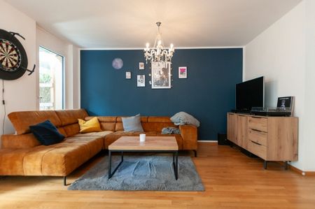 Neustadt - unerwartet ruhig gelegene 3-Zimmer-Wohnung mit Terrasse und Einbauküche - Photo 4