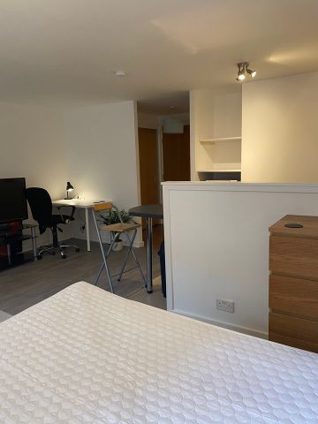 Studio Flat, Blackfriars Rd, G1 - Photo 3
