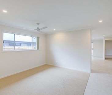 Brand-New Family Home in Park Lane Reserve! - Photo 2