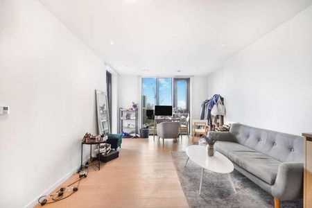 St Gabriel Walk, Elephant And Castle, SE1 - Photo 3