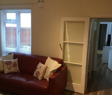 4 bedroom house share to rent - Photo 3