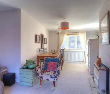 3 BED Terraced House To rent - Photo 4