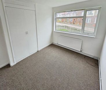 2 Bedroom Apartment to Rent in Hillary Road, Rushden, Northants, NN10 - Photo 3