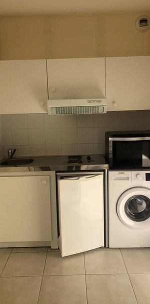 Studio de 20 m² à 3 minutes du RER A. - Photo 1