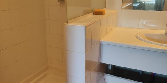 A LOUER T3 MEUBLE DURBAN - Photo 3