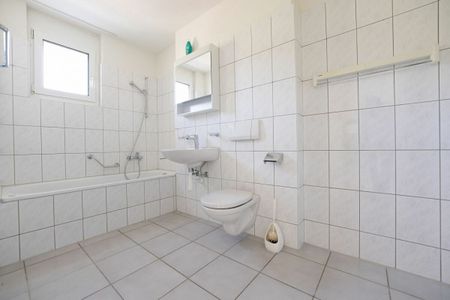 Itingen / 4.5-room semi-detached house / left duplex apartment - Photo 5