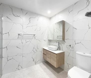 Stunning 3-bedroom, 2-bathroom Apartment - Photo 6