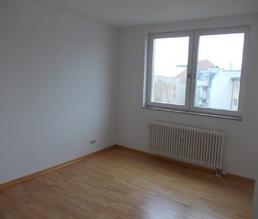 Tolle Aussichten: Penthouse-Wohnung in Wilmersdorf! - Photo 1