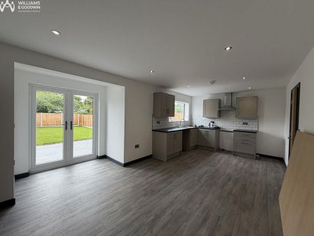 4 bedroom semi-detached house to rent - Photo 4