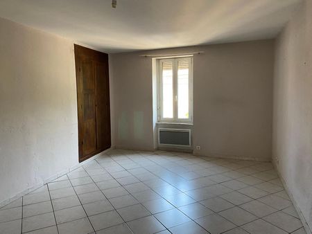 Location Appartement 3 pièces 78m² LES VANS 07140 - Photo 2